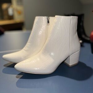 White booties cowgirl cowboy crocodile boots